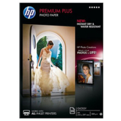 HP Premium Plus Glossy Photo Paper-20 sht/A4/210 x 297 mm Image